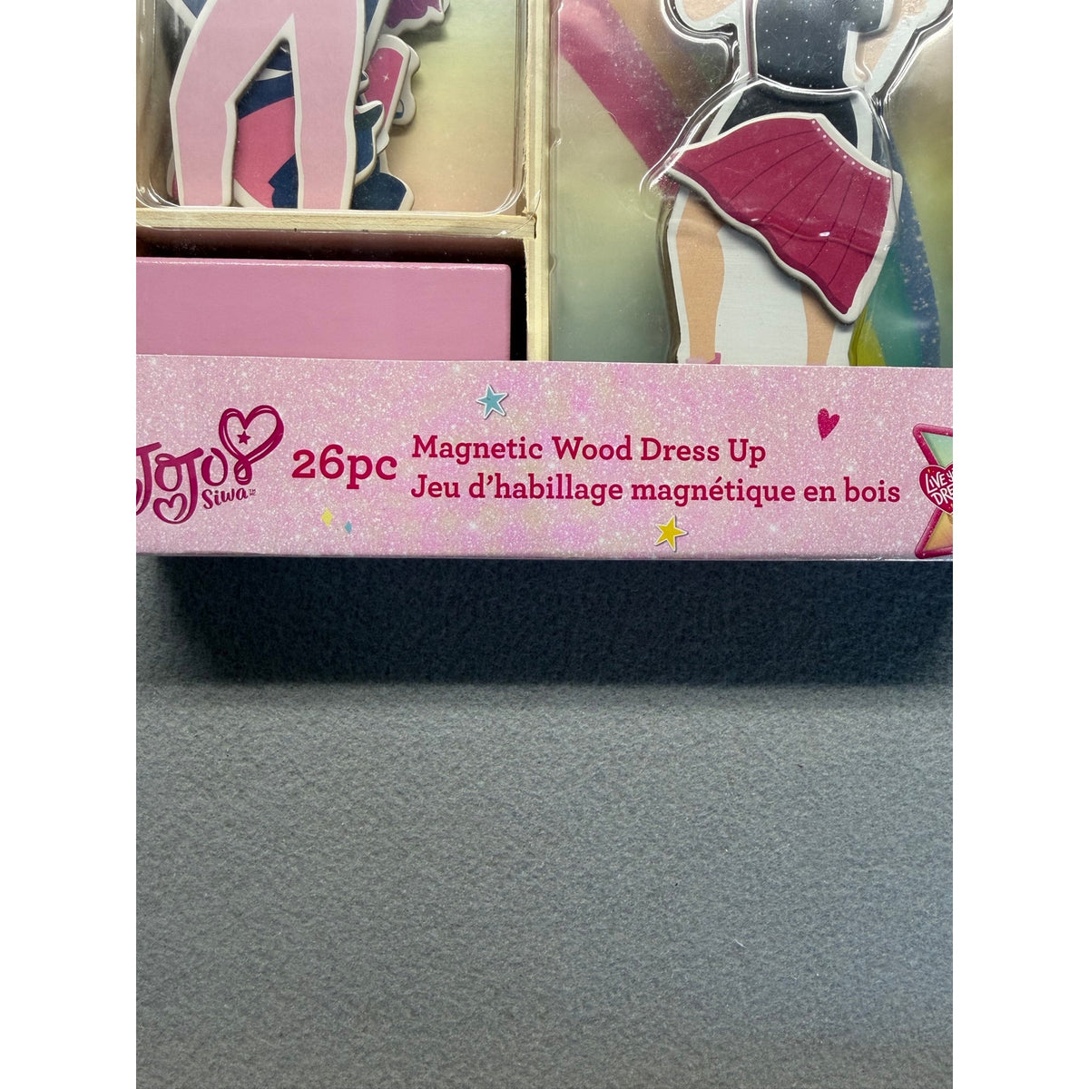 Nickelodeon JoJo Siwa 26pc Magnetic Wood Dress Up Set