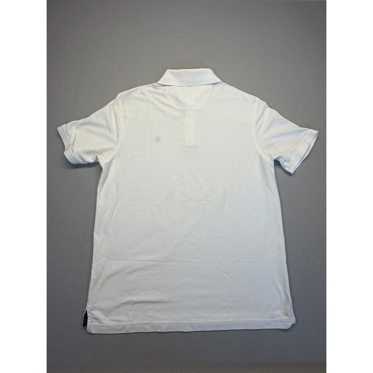 Men's IZOD White Short Sleeve Polo Shirt - Navy Logo - Size L