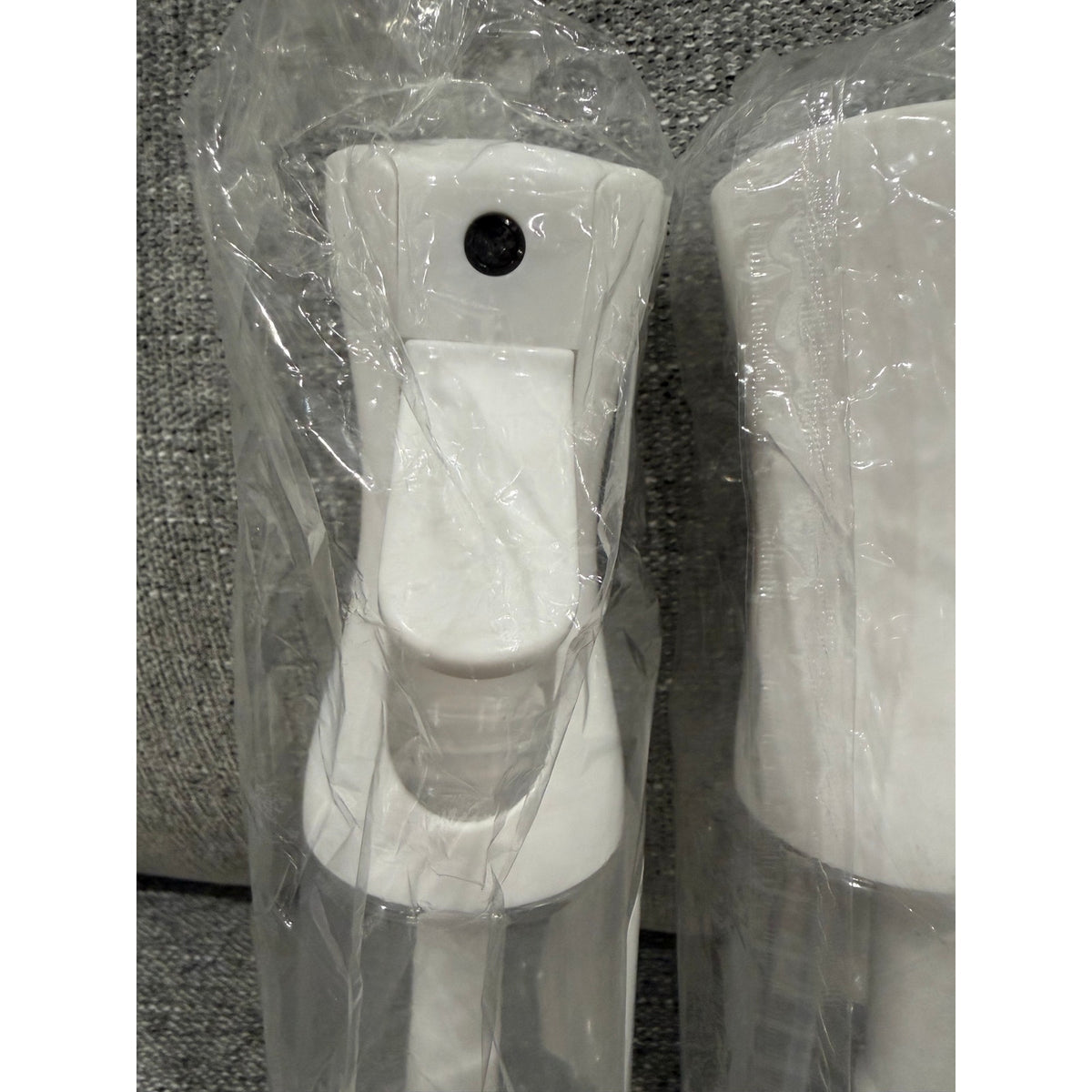 2 Pack Continuous Fine Mist Spray Bottles - Clear Plastic