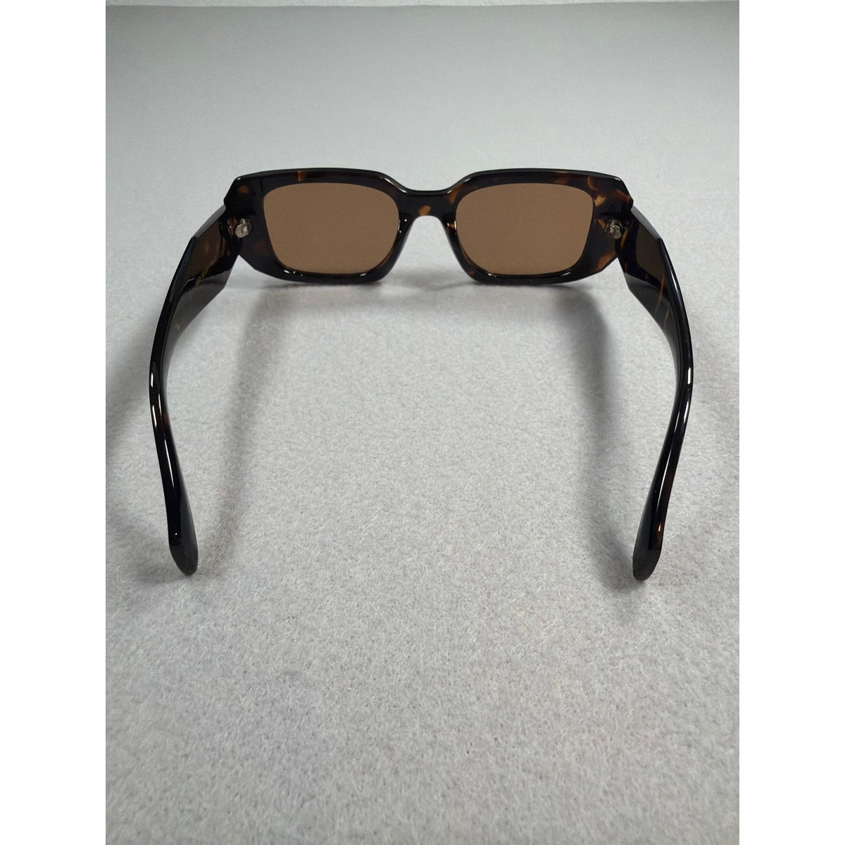 Amàre Frames Pra Flame Tortoiseshell Geometric Sunglasses