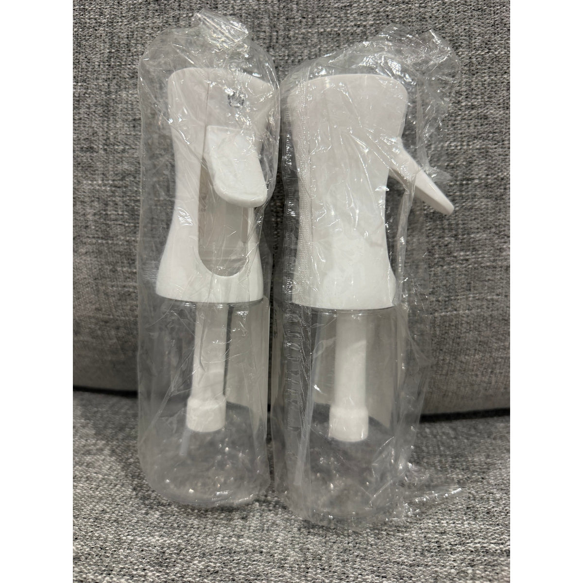 2 Pack Continuous Fine Mist Spray Bottles - Clear Plastic