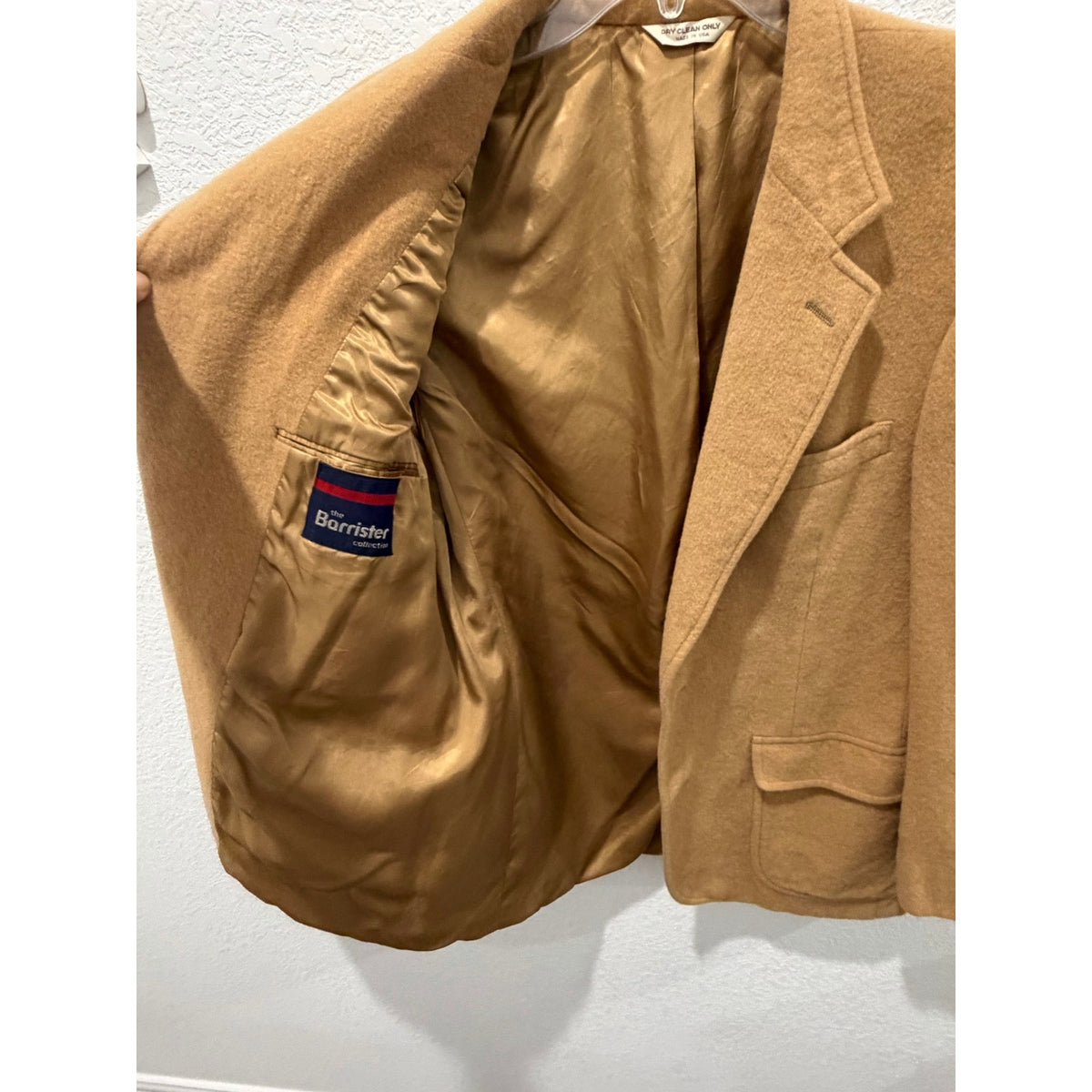 The Barrister Collection Vintage 100% Pure Camelhair Blazer Tan 38S