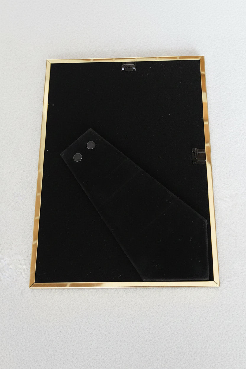 Twing Set of 2 Gold and Black Picture Frames, 5 x 7