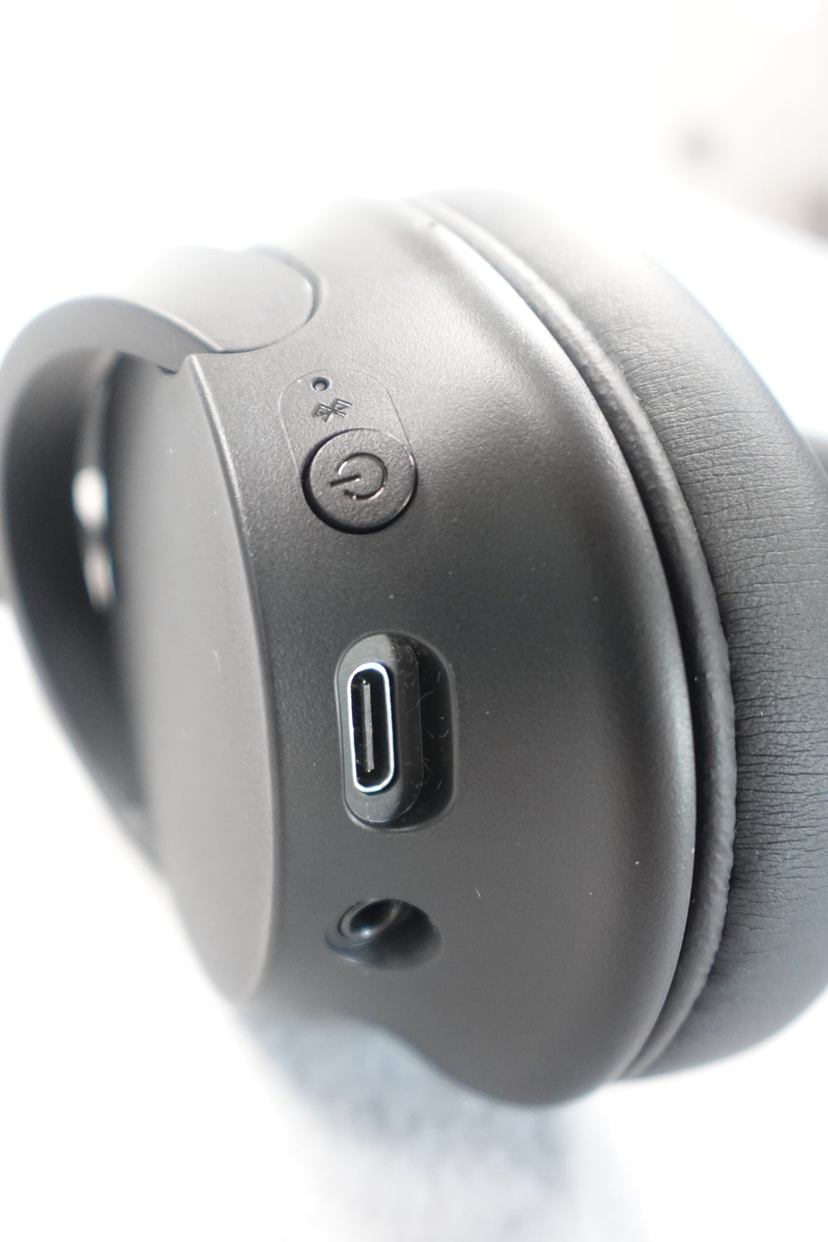 Sony Over Ear Noise Canceling Headphones WH-CH720N 360 Reality Audio