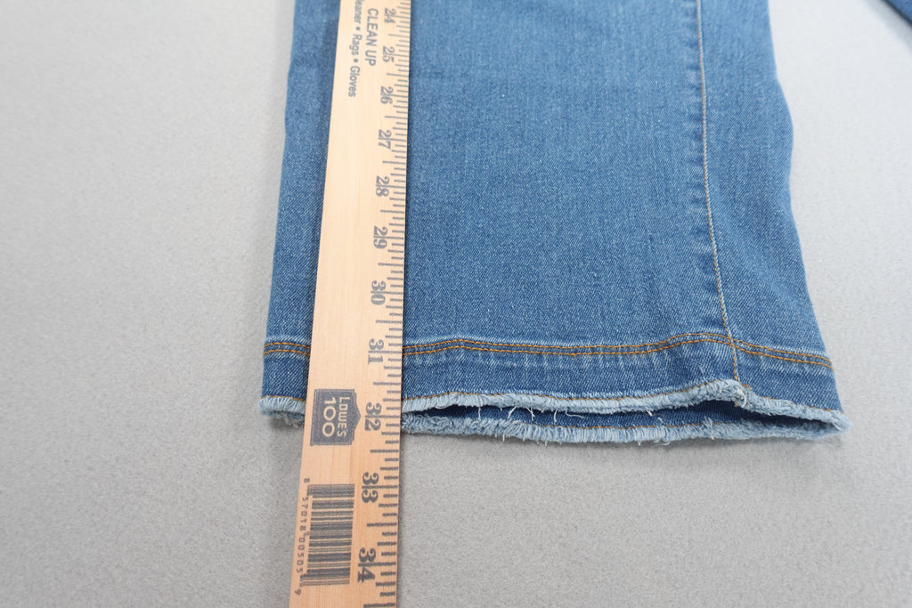 Women's Denim Cropped Capri Jeans with Frayed hem Size XL