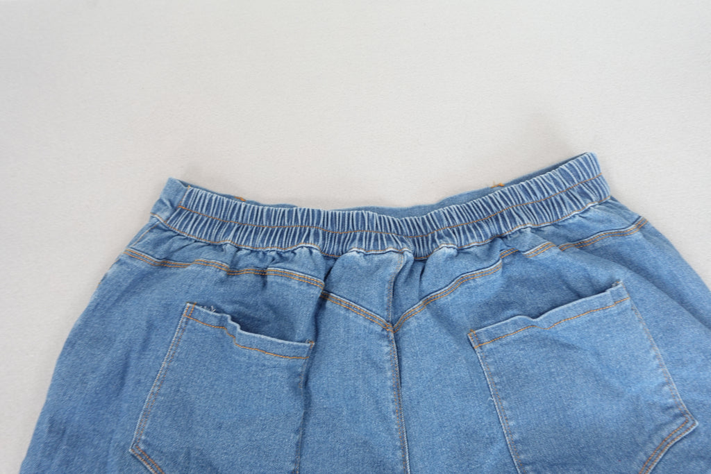 Women's Denim Cropped Capri Jeans with Frayed hem Size XL