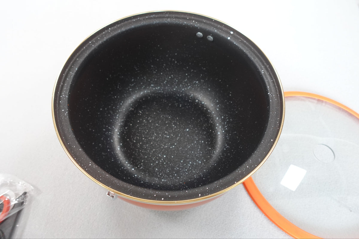Twisting Handle Pot Micro Pressure Cooker Non Stick Pot with Locking Lid 8L