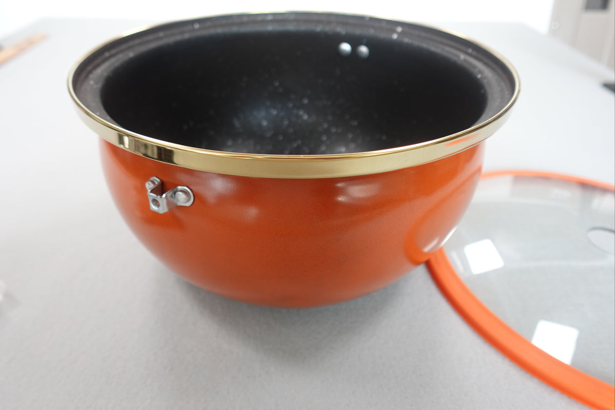 Twisting Handle Pot Micro Pressure Cooker Non Stick Pot with Locking Lid 8L