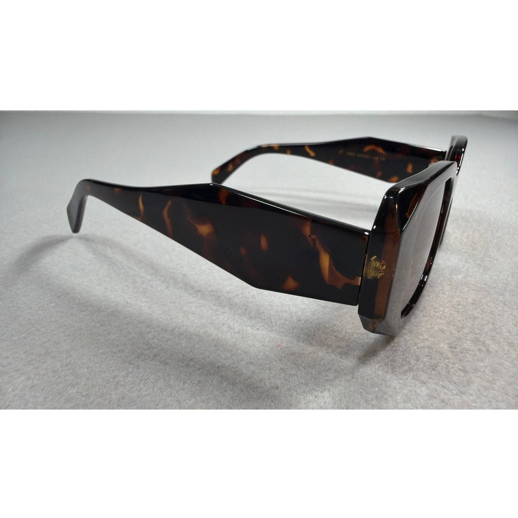 Amàre Frames Pra Flame Tortoiseshell Geometric Sunglasses