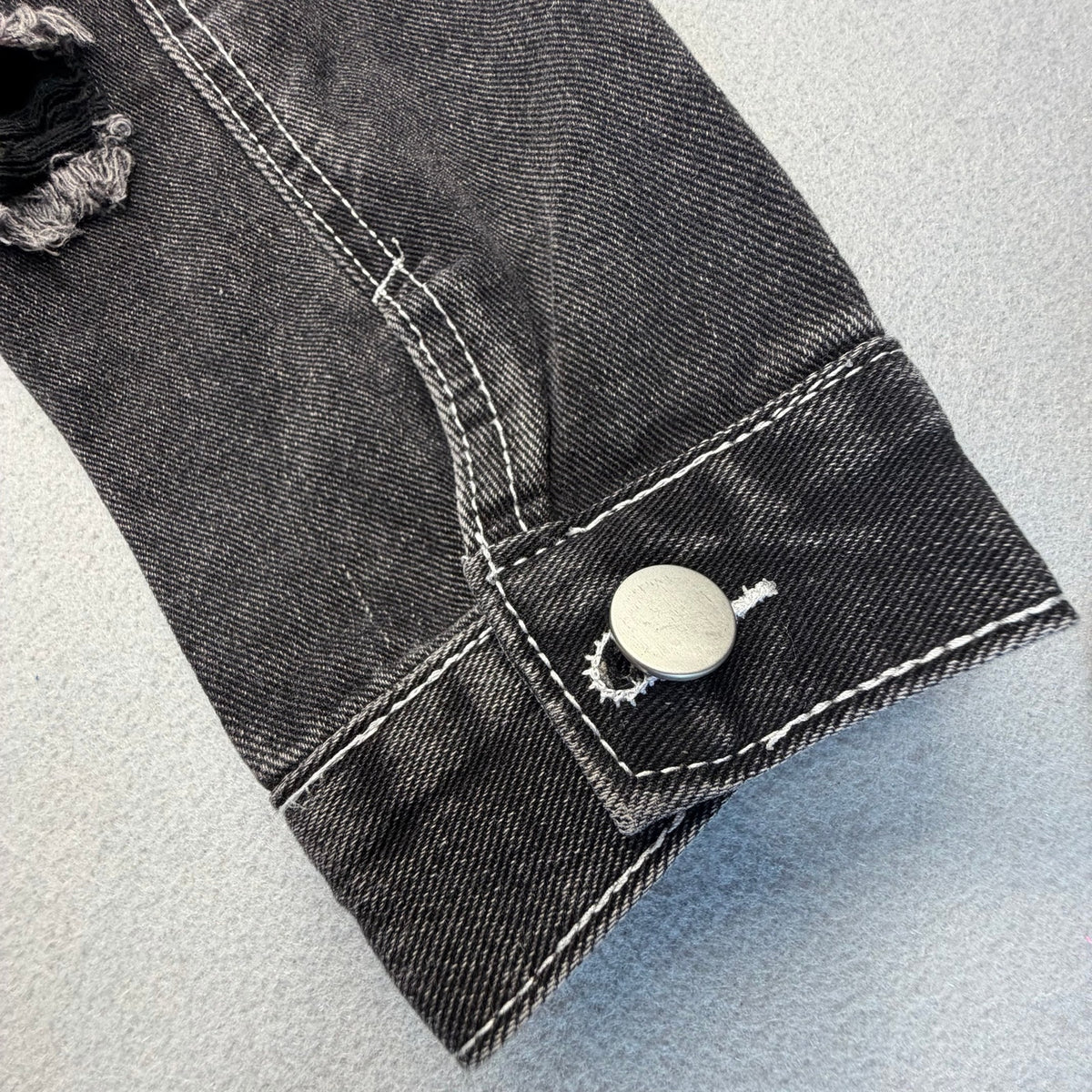 Women's Washed Distressed Cropped Raw Hem Black Denim Jacket Size S